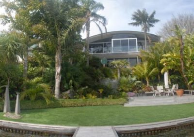 A regular garden service and maintenance visit keeps this garden looking its best